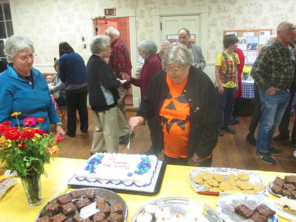 Hattie fuller cuts cake